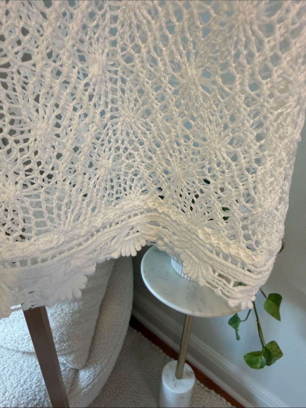 NWOT Trina Turk White Crochet Tie-Waist Bikini Cover-Up Shorts - Picture 3 of 6